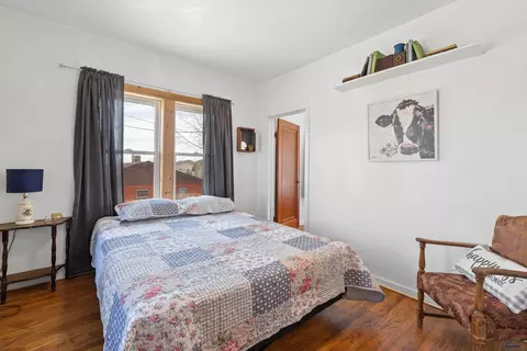 Bedroom - 920 Gordon, Custer, SD 57730 photo 1 of 4