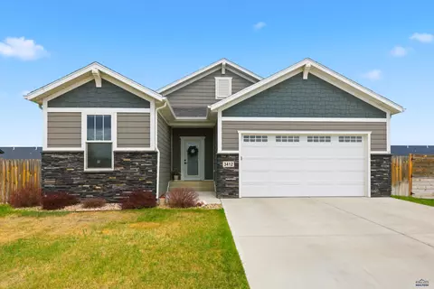 3412 Jim St, Rapid City, SD 57703