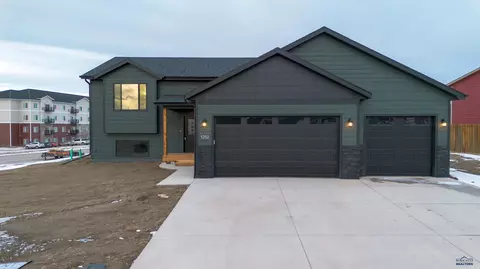 1252 Kodiak Dr, Box Elder, SD 57719 photo 1