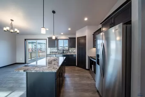 Kitchen - 1252 Kodiak Dr, Box Elder, SD 57719 photo 3 of 5