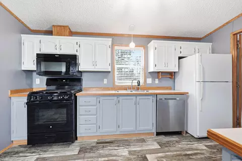 Kitchen - 4144 Fleetwood Dr, Black Hawk, SD 57718 photo 2 of 2