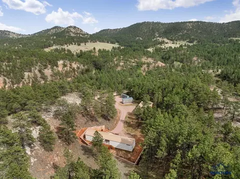 27651 Country View Rd, Hot Springs, SD 57747