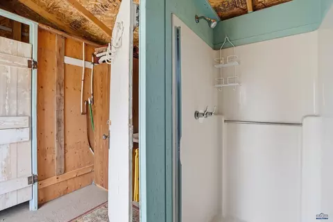 Bath - 1709 S 3rd St, Sturgis, SD 57785 photo 4 of 4