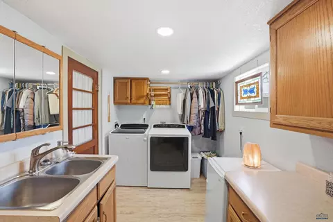 1709 S 3rd St, Sturgis, SD 57785 photo 15