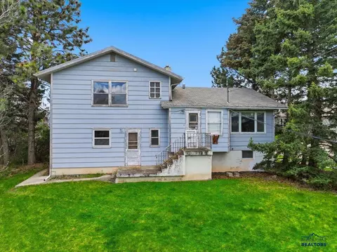 1216 W Jackson Blvd, Spearfish, SD 57783 photo 3