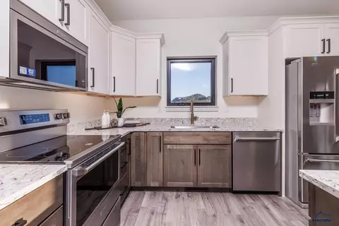 126 Stone Hill Dr, Custer, SD 57730 photo 12