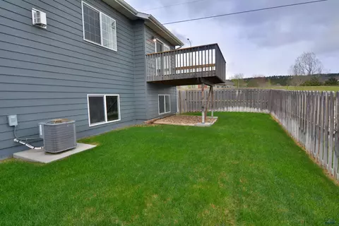 6860 Cambridge Ct, Summerset, SD 57718 photo 6