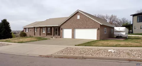 417 Alta Vista Dr, Rapid City, SD 57701