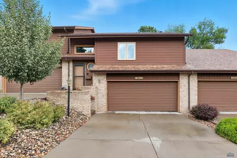 4906 Galena Dr, Rapid City, SD 57702