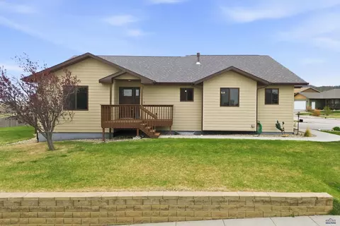 5134 Misty Woods Ln, Rapid City, SD 57701