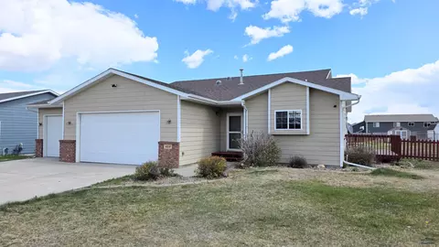484 Daystar Rd, Box Elder, SD 57719