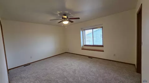 484 Daystar Rd, Box Elder, SD 57719 photo 9