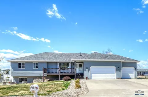 22975 Morninglight Dr, Rapid City, SD 57703