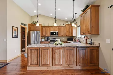 12182 Washington Loop, Sturgis, SD 57785 photo 7