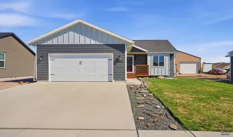 604 Civil Way, Box Elder, SD 57719 photo 5