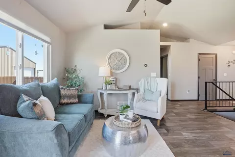 604 Civil Way, Box Elder, SD 57719 photo 12