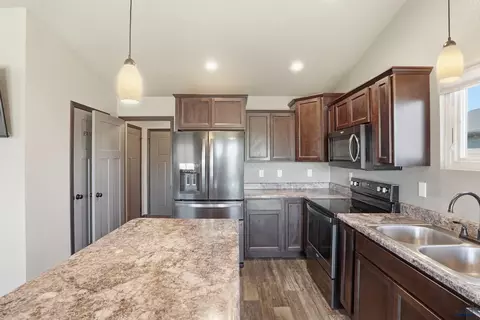 604 Civil Way, Box Elder, SD 57719 photo 15