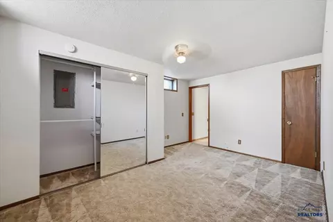 812 E Grant, Spearfish, SD 57783 photo 21