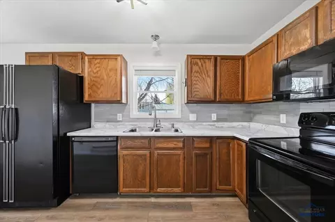 812 E Grant, Spearfish, SD 57783 photo 12