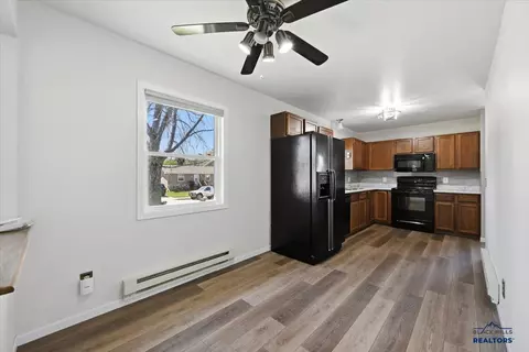 812 E Grant, Spearfish, SD 57783 photo 10