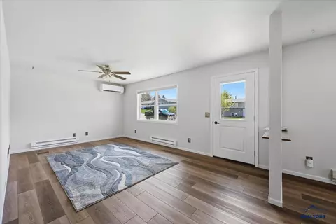 812 E Grant, Spearfish, SD 57783 photo 7