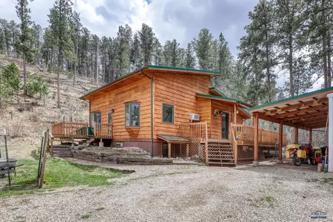 23137 Pactola Dr, Rapid City, SD 57702