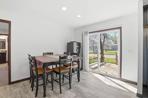 Dining - 420 Williams St, Wall, SD 57790 photo 1 of 2
