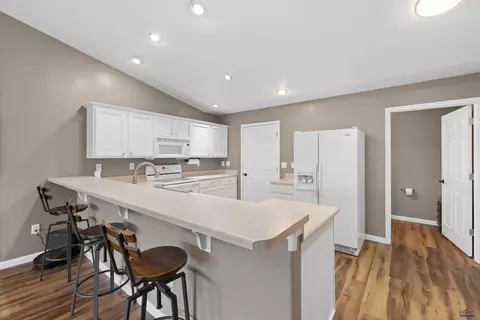 Kitchen - 6818 Cambridge Ct, Summerset, SD 57718 photo 2 of 2