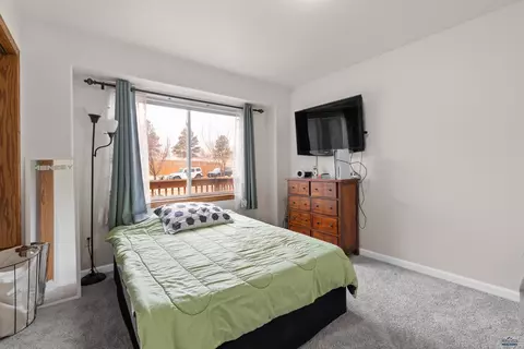 Bedroom - 6818 Cambridge Ct, Summerset, SD 57718 photo 3 of 4