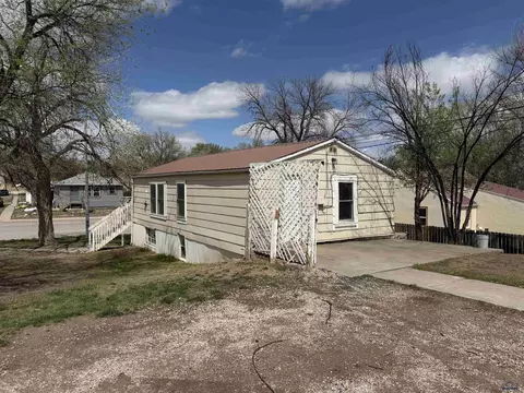 237 St Patrick, Rapid City, SD 57701 photo 3
