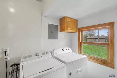 2043 10th Ave, Belle Fourche, SD 57717 photo 29