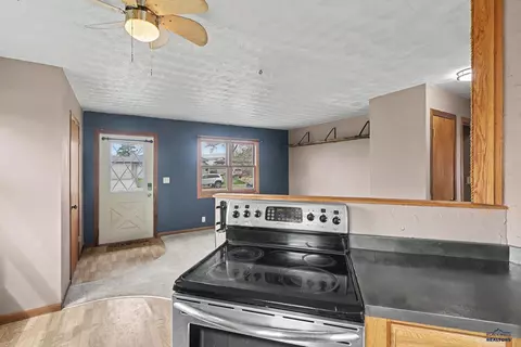 2043 10th Ave, Belle Fourche, SD 57717 photo 16