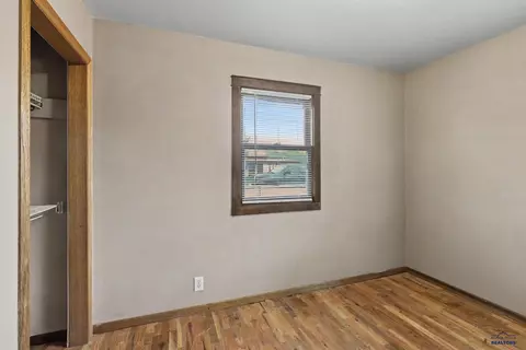 2043 10th Ave, Belle Fourche, SD 57717 photo 25
