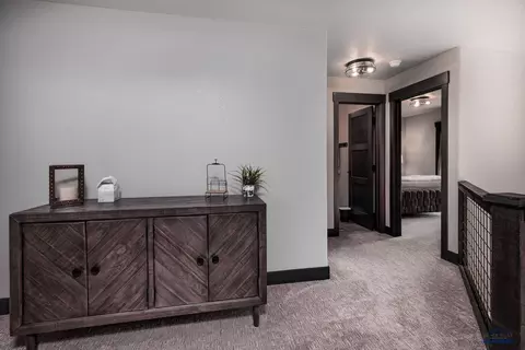 Entry Way - 21171 Turkey Trl, Lead, SD 57754 photo 2 of 3