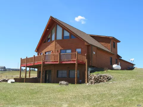 23402 Mineral Ln, Hill City, SD 57745