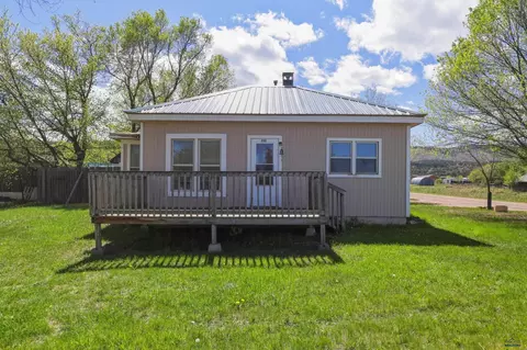 201 S 3rd St, Piedmont, SD 57769
