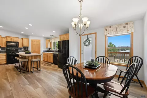 127 Surrey Ln, Custer, SD 57730 photo 8