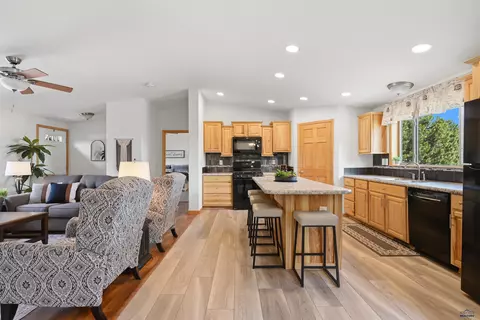 127 Surrey Ln, Custer, SD 57730 photo 10