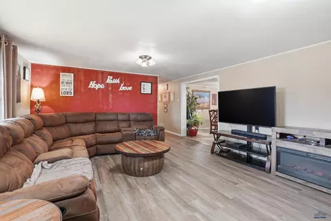 305 8th #STREET, Sturgis, SD 57785 photo 5