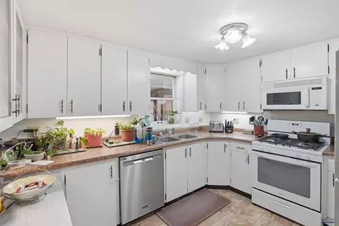 305 8th #STREET, Sturgis, SD 57785 photo 10