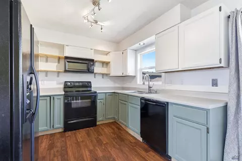 105 Starling Ct, Box Elder, SD 57719 photo 9