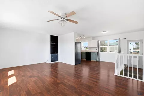 105 Starling Ct, Box Elder, SD 57719 photo 3