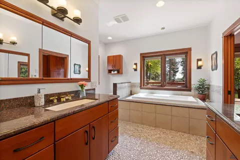 Bath - 2750 Docs Pl, Spearfish, SD 57783 photo 1 of 5