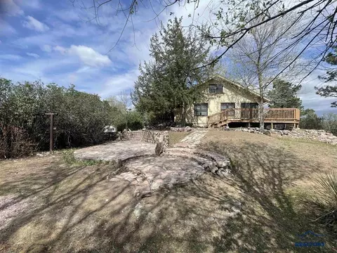 309 S Dakota St, Hot Springs, SD 57747
