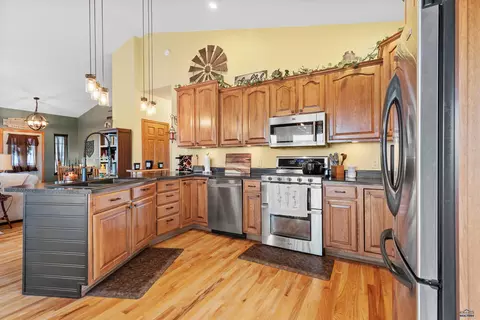 22841 Gateway Dr, Box Elder, SD 57719 photo 9