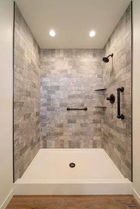 Bath - 22905 Gateway Dr, Box Elder, SD 57719 photo 5 of 6