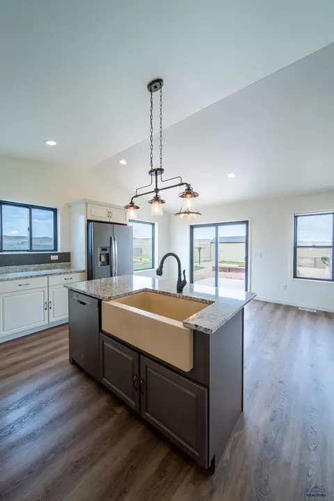 Kitchen - 22905 Gateway Dr, Box Elder, SD 57719 photo 3 of 5