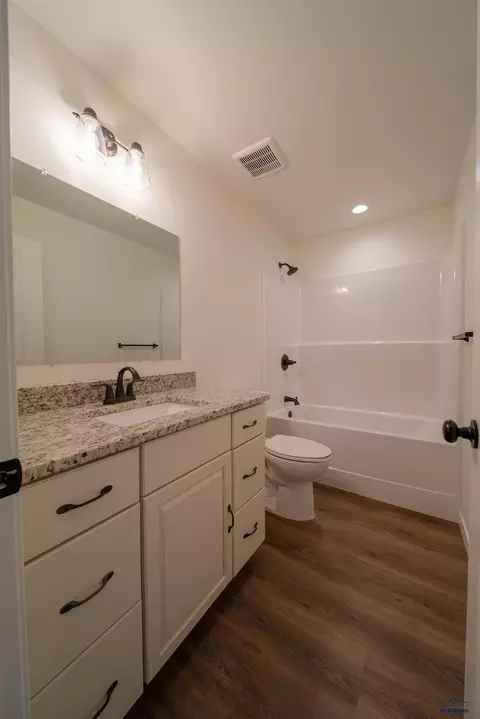 Bath - 22905 Gateway Dr, Box Elder, SD 57719 photo 6 of 6