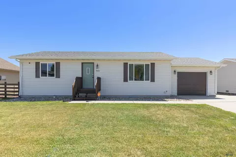 601 Stealth Ln, Box Elder, SD 57719