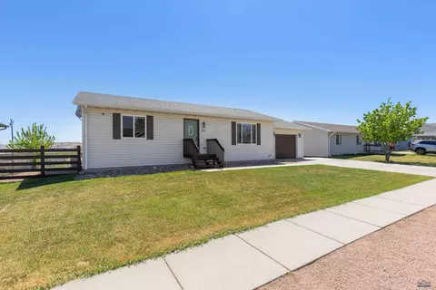 601 Stealth Ln, Box Elder, SD 57719 photo 2